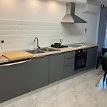 Mira *