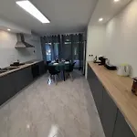 Mira Villa