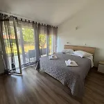 Mira Βίλα Ουμάγκ