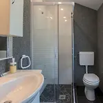 Mira *